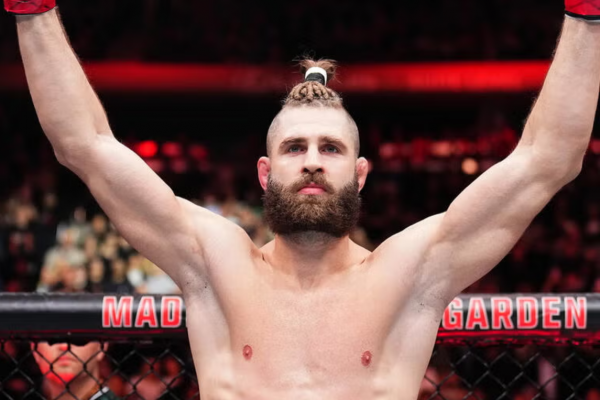 Jiri Prochazka says he dropped to “40 or 50 percent”
