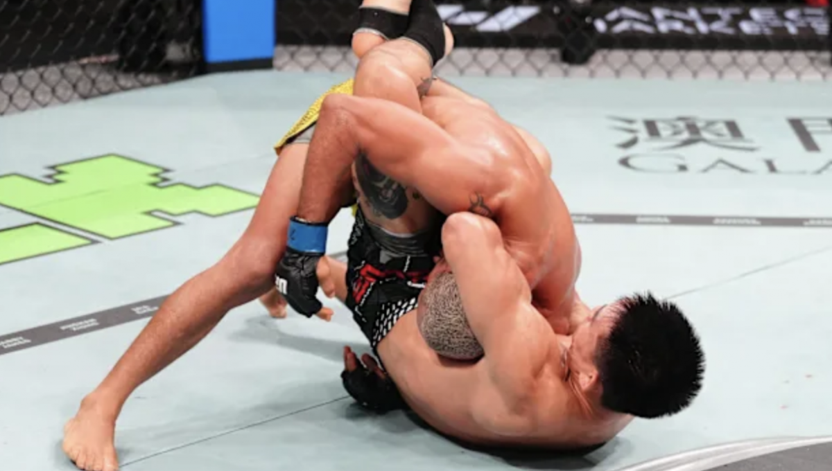 song yadong presenta a deiveson figueiredo
