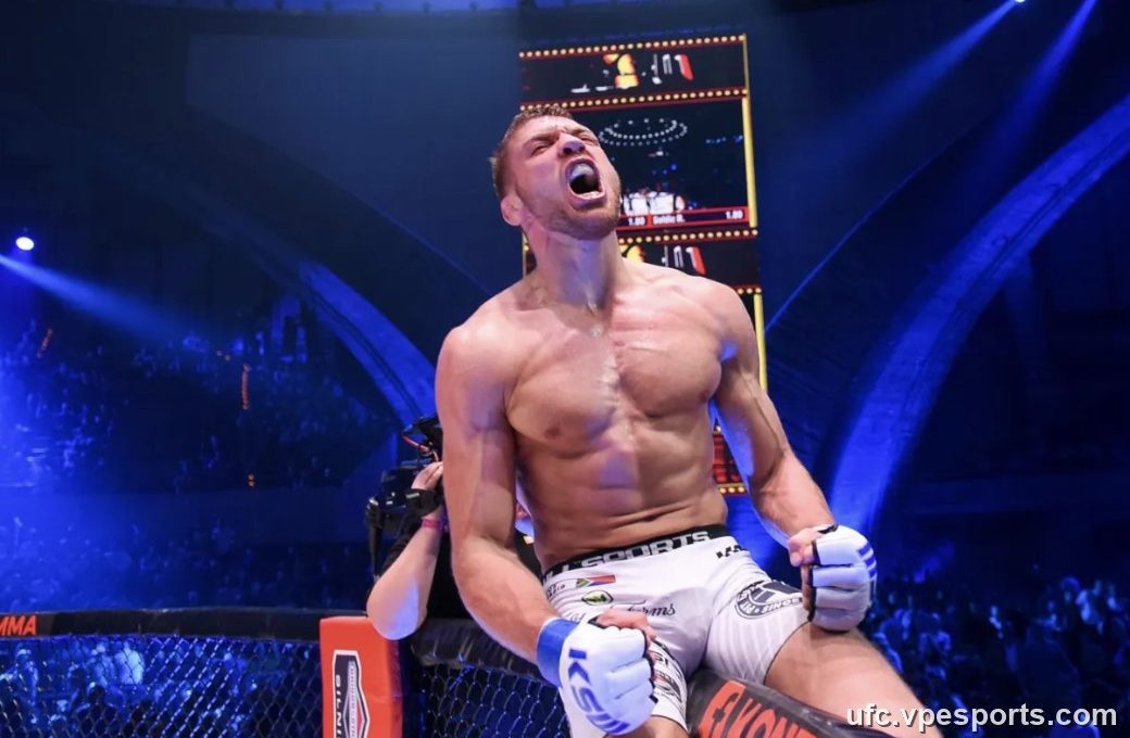 Du Plessis routs Usman in battle of ex-UFC champs