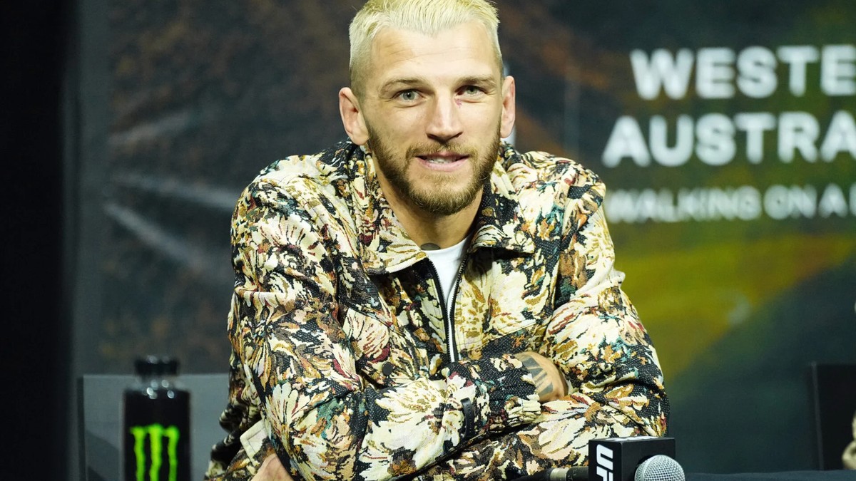 Dan Hooker — Dan Hooker Sees UFC Plan for Parnasse